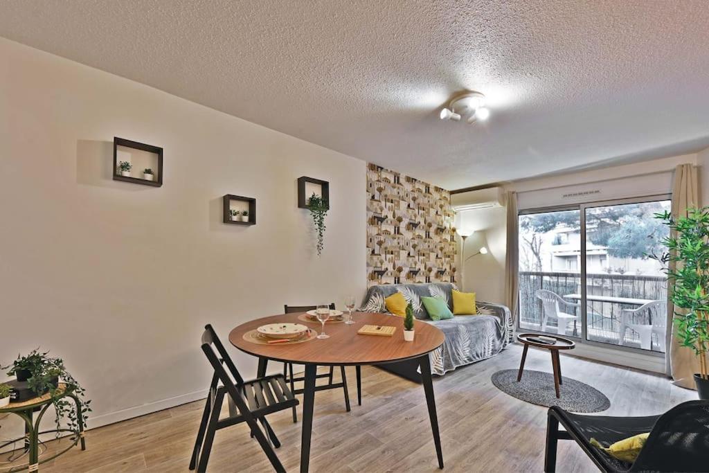 Appartamento Les Comtadins - Parking Gratuit - Balcon - Clim Avignone Esterno foto